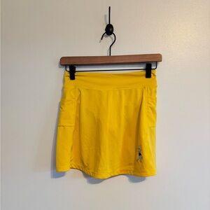 Super duper sweatwicking blend running skirt in yellow pattern size 2